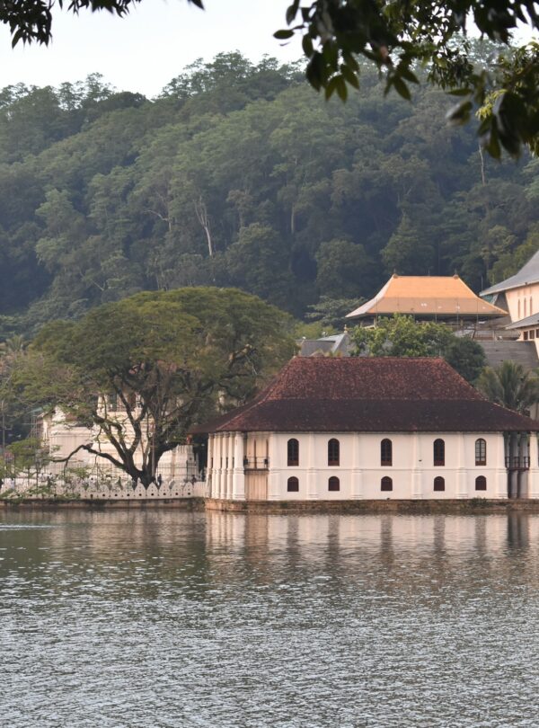 Temple of the Sacred Tooth Relic on Kandy Lake, Sri Lanka